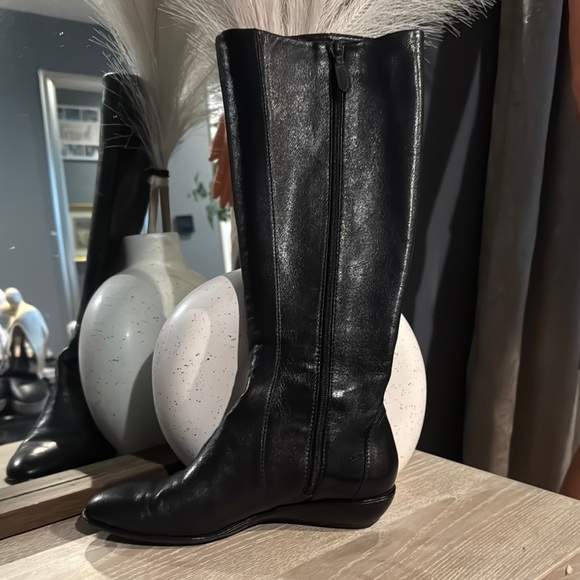 Cole Haan women's calf-length leather boots with fine heels - Picture 6 of 8